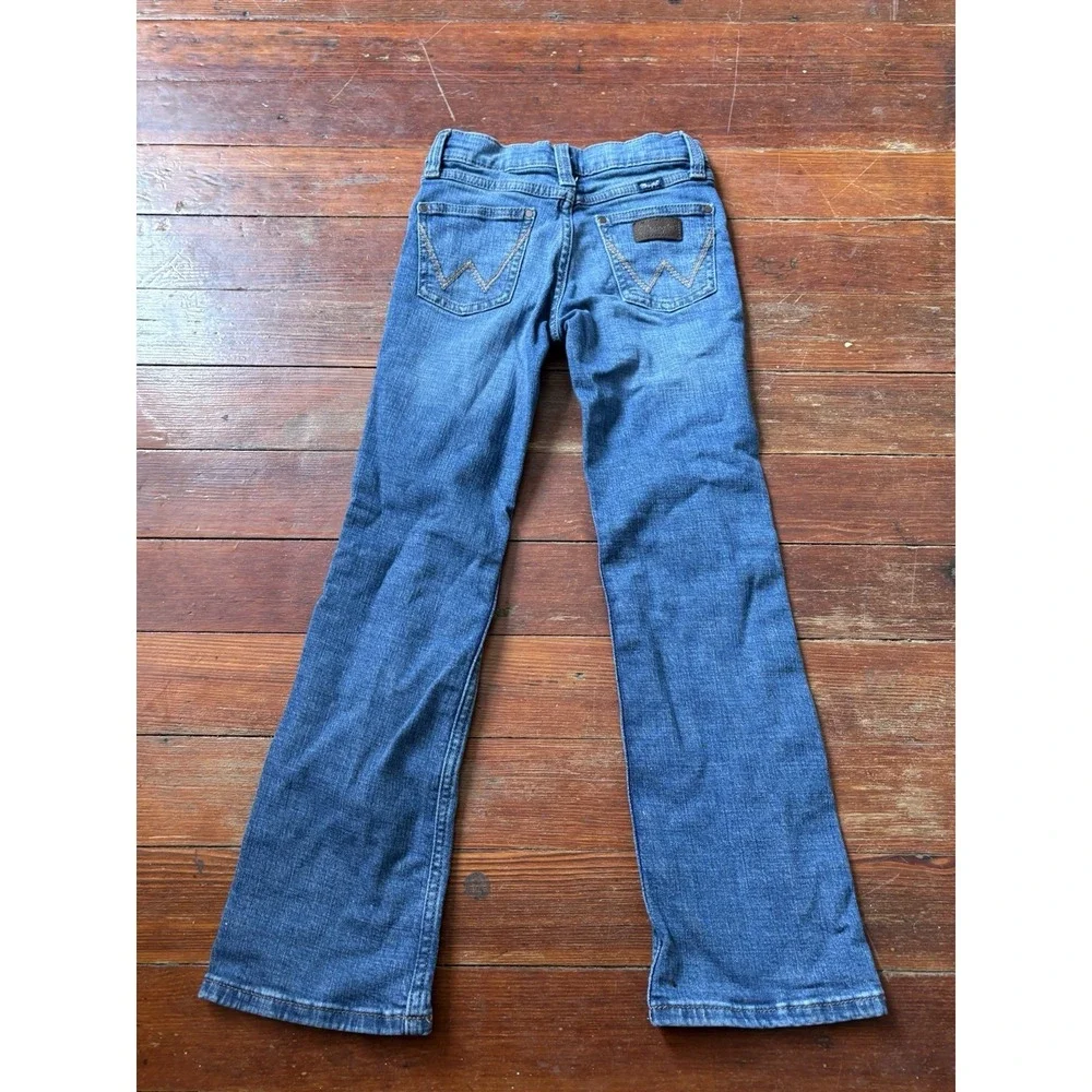 Kids Wrangler Classic Boot‎ Cut Jeans Size 8 Slim Blue